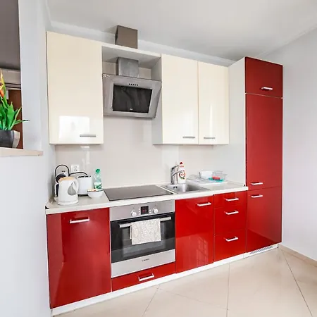 Bulwar Kurlandzki Vistula By Bookinghost *